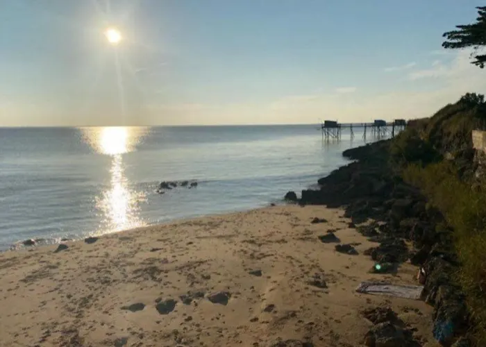 Maison Dans Village Calme A La Сasa de vacaciones *