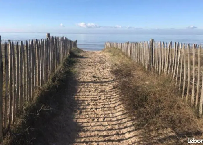 Сasa de vacaciones Maison Dans Village Calme A La *