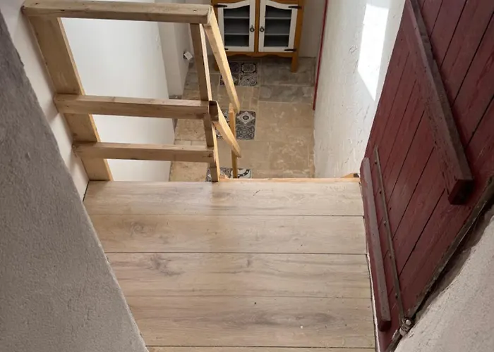 Maison Dans Village Calme A La Saint-Froult