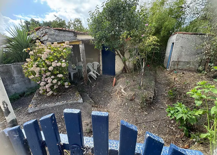 Maison Dans Village Calme A La